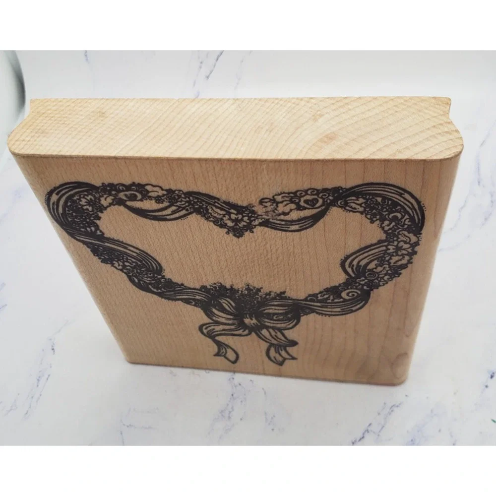 Ashley's Wreath Floral Heart Wood Mounted Rubber Stamp by D.O.T.S. R 115